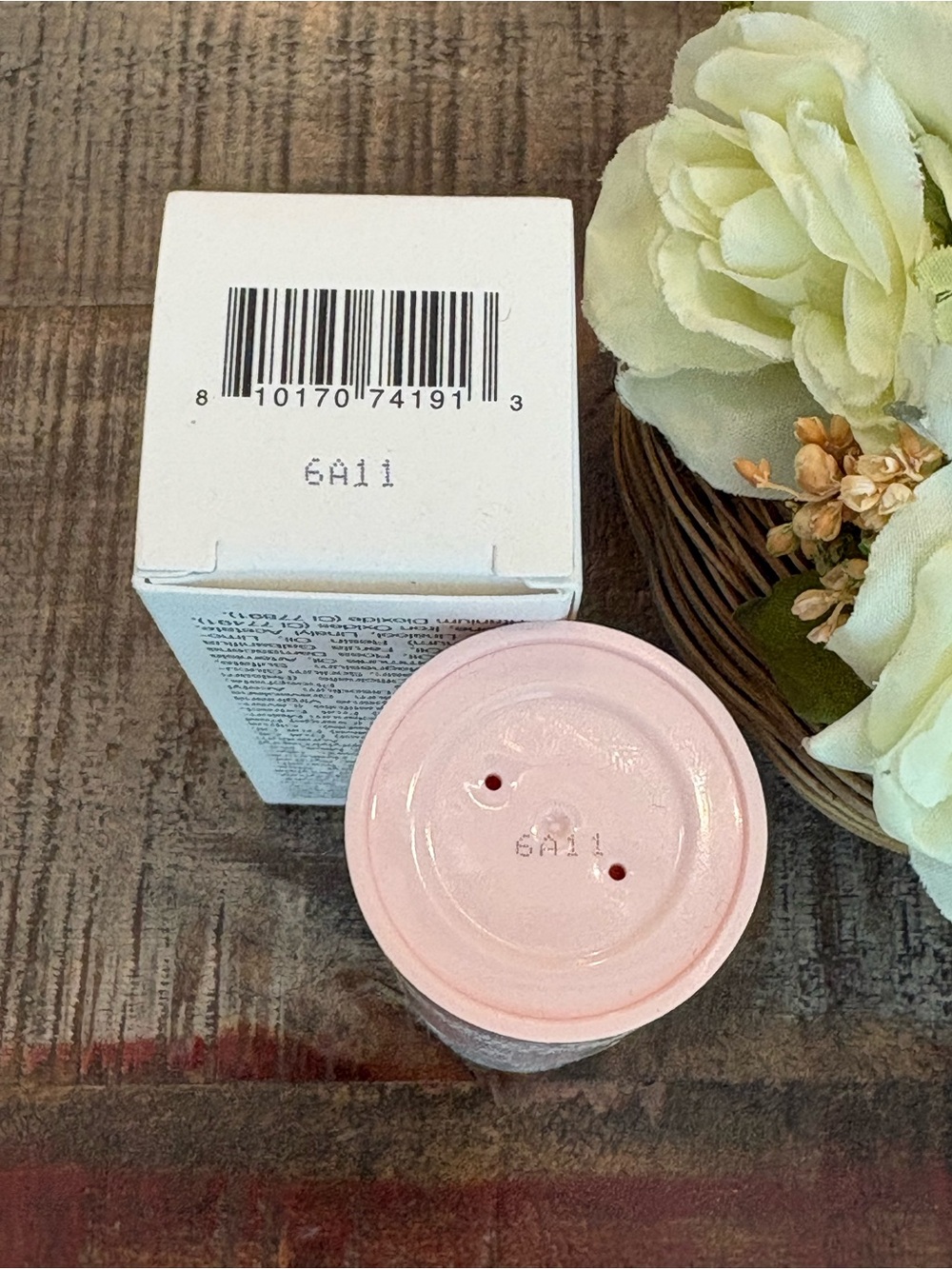 New RMS BEAUTY ReEvolve Radiance LOCKING PRIMER! - Picture 3 of 6